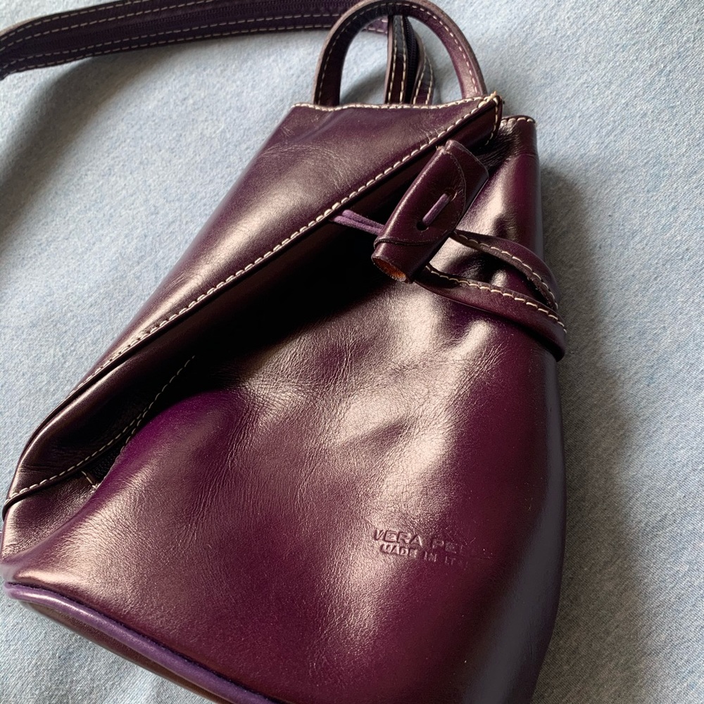 Vera Pelle Toggle Close Bag